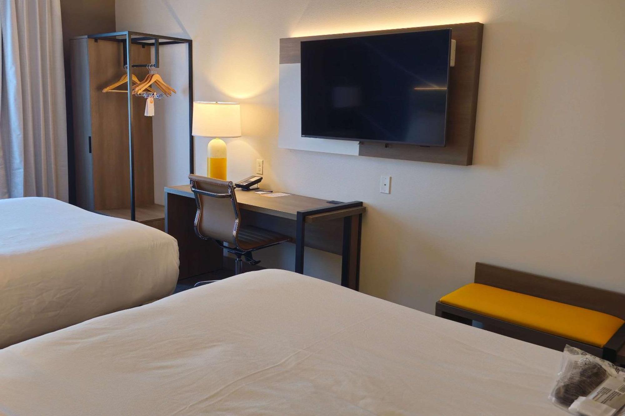 Comfort Inn & Suites At Sanford Sports Complex ซูฟอลส์ ภายนอก รูปภาพ