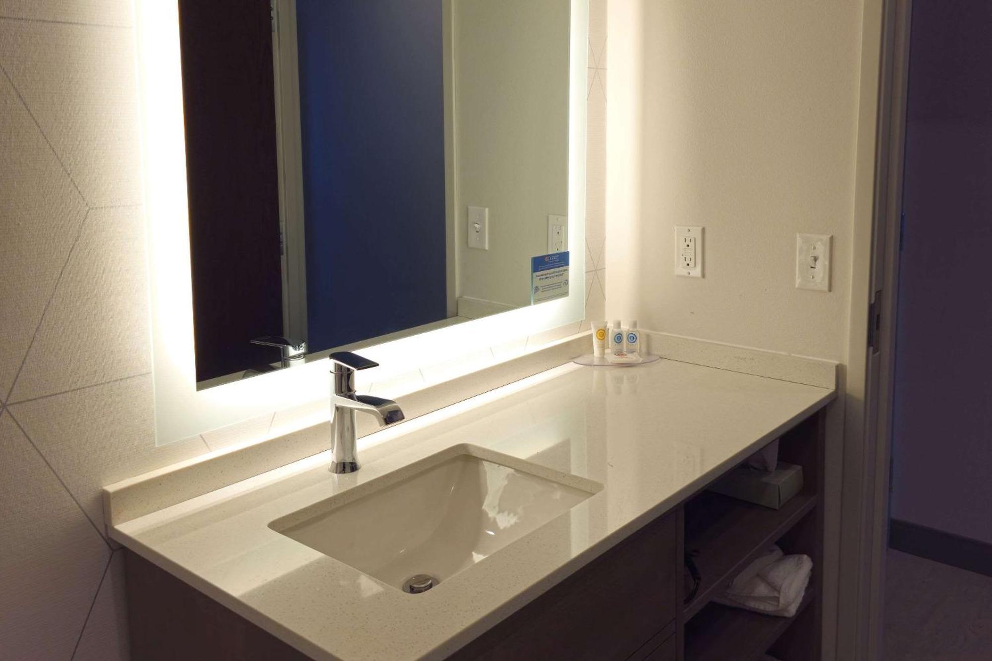 Comfort Inn & Suites At Sanford Sports Complex ซูฟอลส์ ภายนอก รูปภาพ