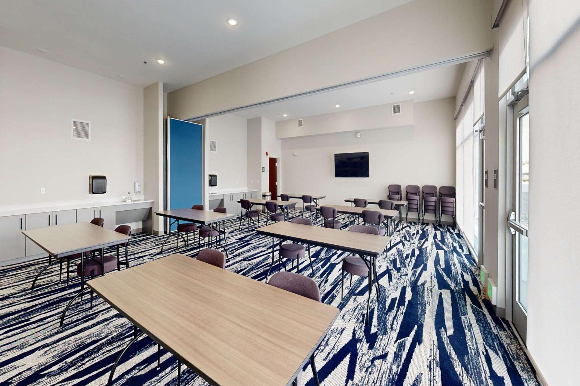 Comfort Inn & Suites At Sanford Sports Complex ซูฟอลส์ ภายนอก รูปภาพ